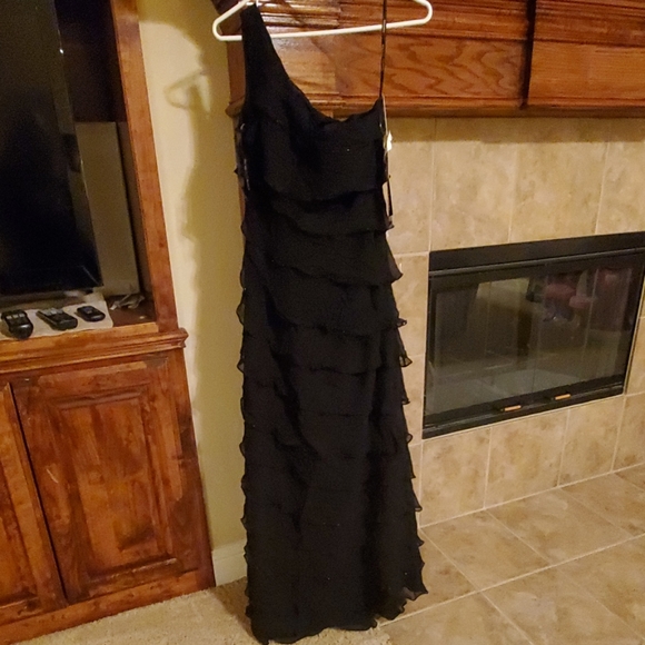 New special Occassion Black long ruffle dress - Picture 2 of 7